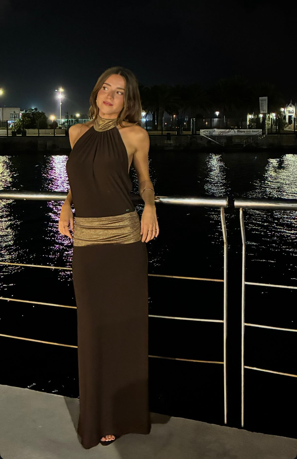 VESTIDO ARENA MARRON